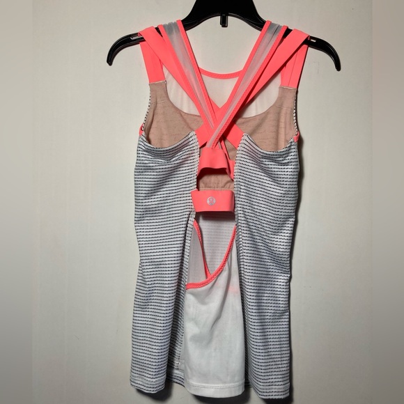 Lululemon Ready,Set,Sweat Tank Double Dot White Black/Very Light Flare Size 4 - Picture 5 of 15